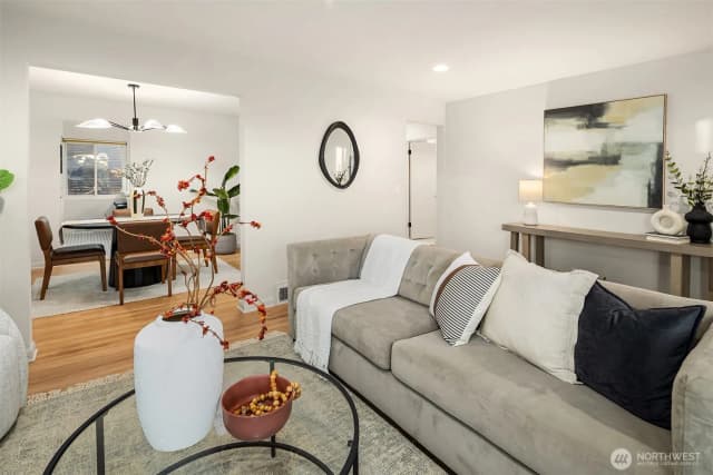 Property photo for 1556 S Pearl Street, Seattle photo 3