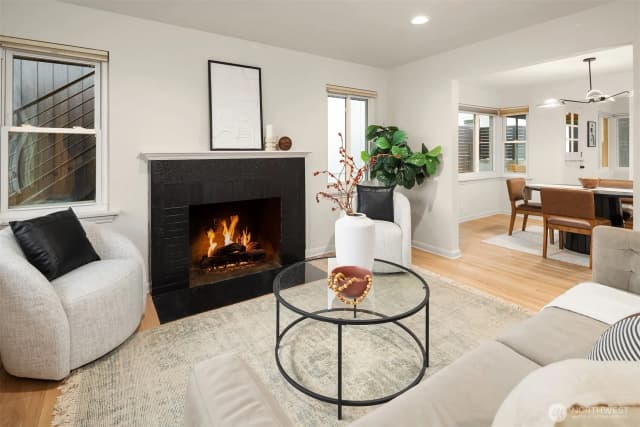 Property photo for 1556 S Pearl Street, Seattle photo 2