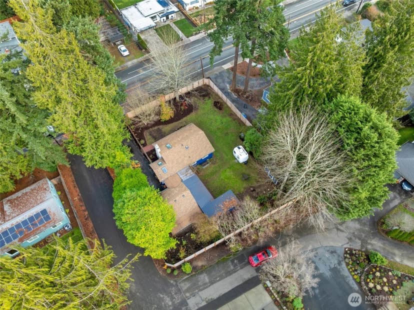 Property photo for 1018 Walnut Street, Edmonds photo 30