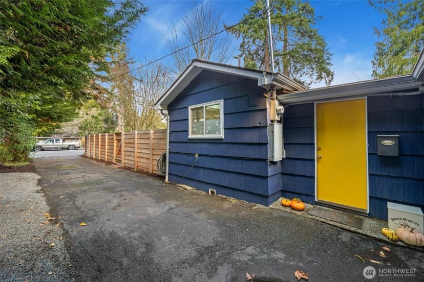 Property photo for 1018 Walnut Street, Edmonds photo 25