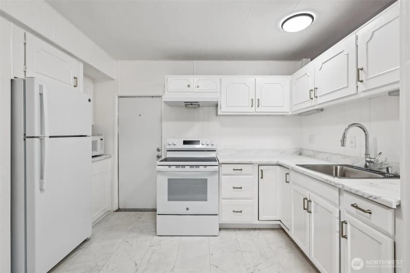 Property photo for 18501 52nd Avenue W #76, Lynnwood photo 5