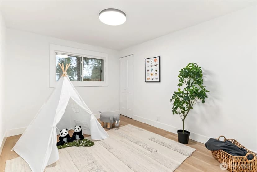 Property photo for 20237 13th Avenue S, Sea Tac photo 25