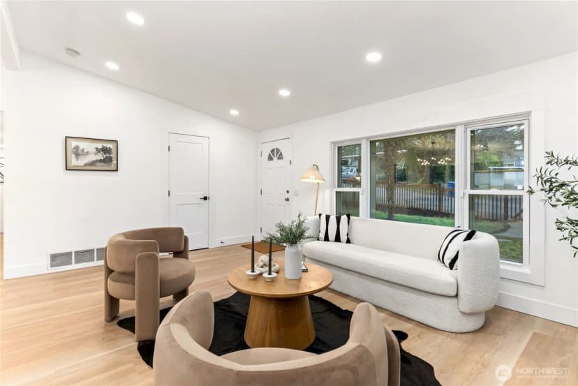 Property photo for 20237 13th Avenue S, Sea Tac photo 5