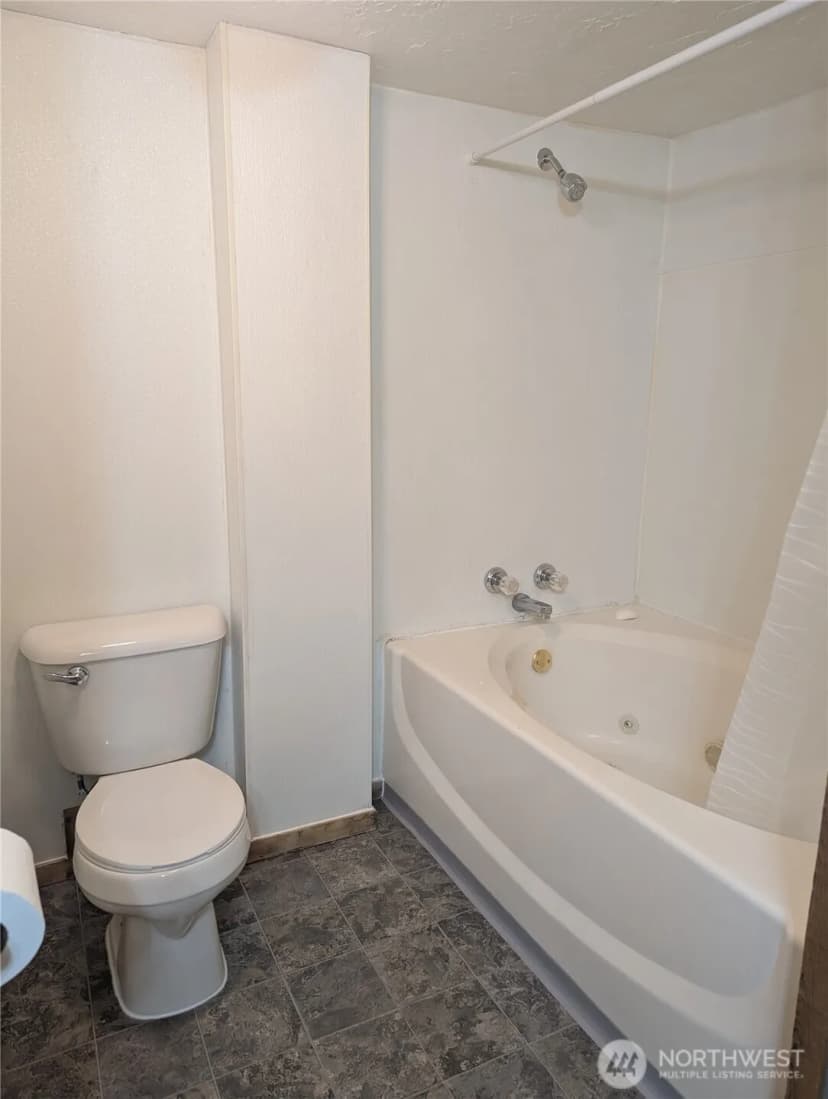 Property photo for 161 1st Street, Morton photo 14