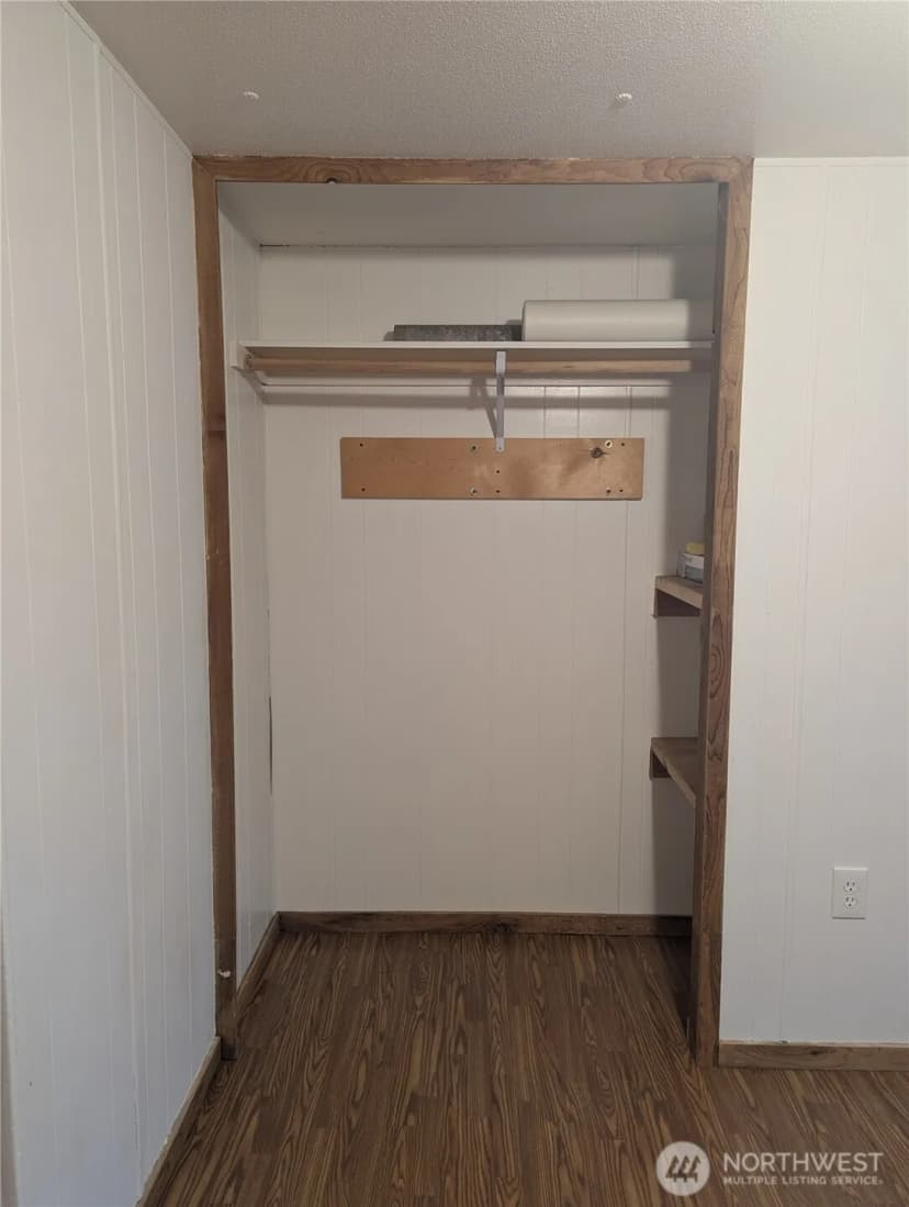 Property photo for 161 1st Street, Morton photo 17