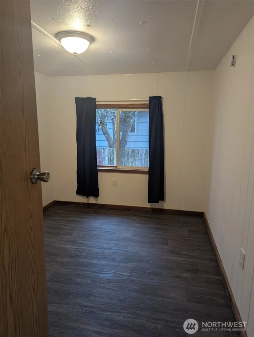 Property photo for 161 1st Street, Morton photo 13