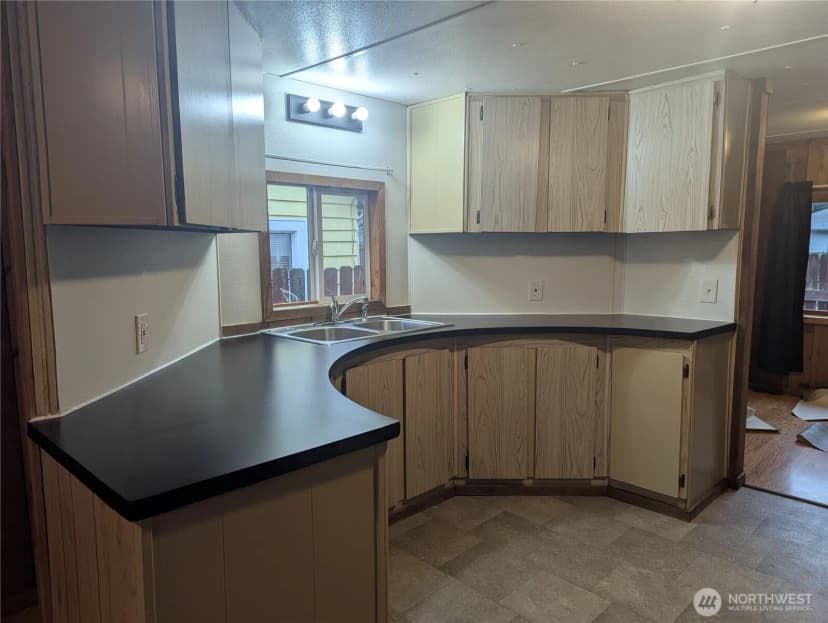 Property photo for 161 1st Street, Morton photo 2