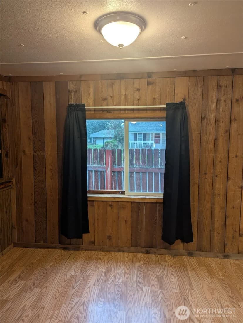 Property photo for 161 1st Street, Morton photo 12