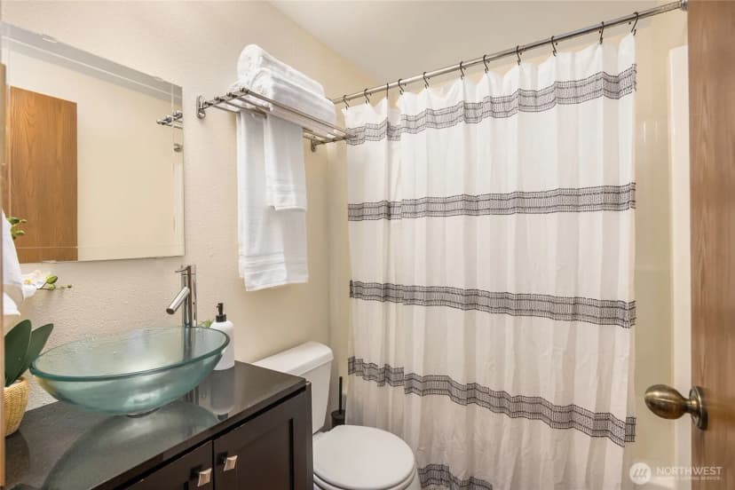 Property photo for 5808 Ne Foster Road, Bainbridge Island photo 17