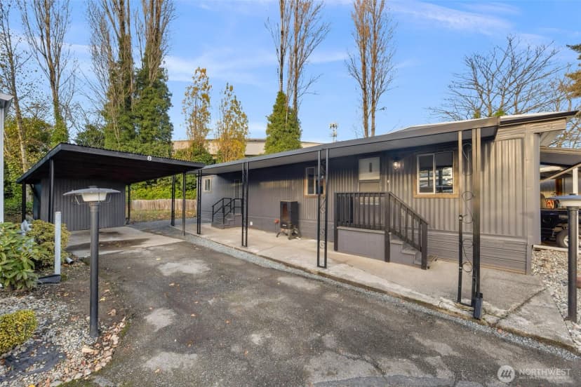 Property photo for 14322 Admiralty Way #8, Lynnwood