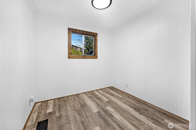 Property photo for 14322 Admiralty Way #8, Lynnwood photo 11