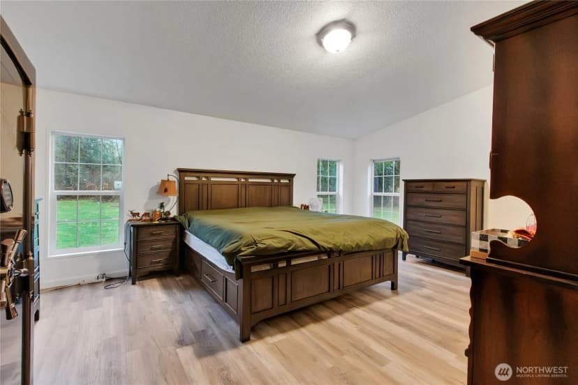 Property photo for 6301 360th Street S, Roy photo 16