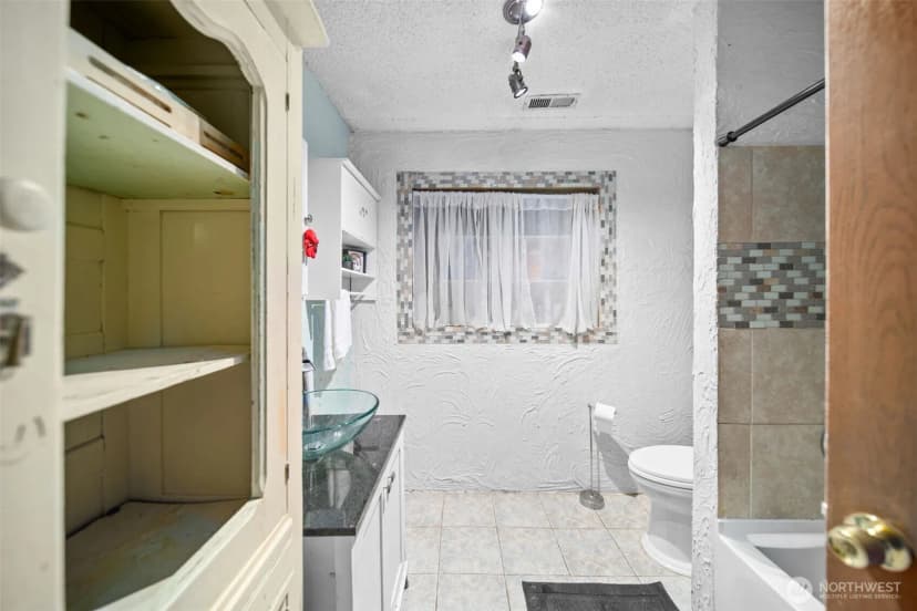 Property photo for 325 N Kansas Avenue, East Wenatchee photo 12