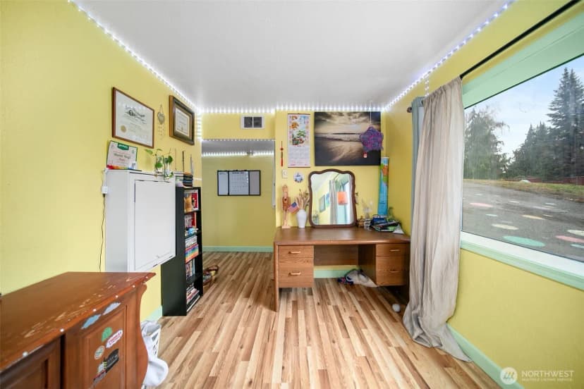 Property photo for 325 N Kansas Avenue, East Wenatchee photo 11