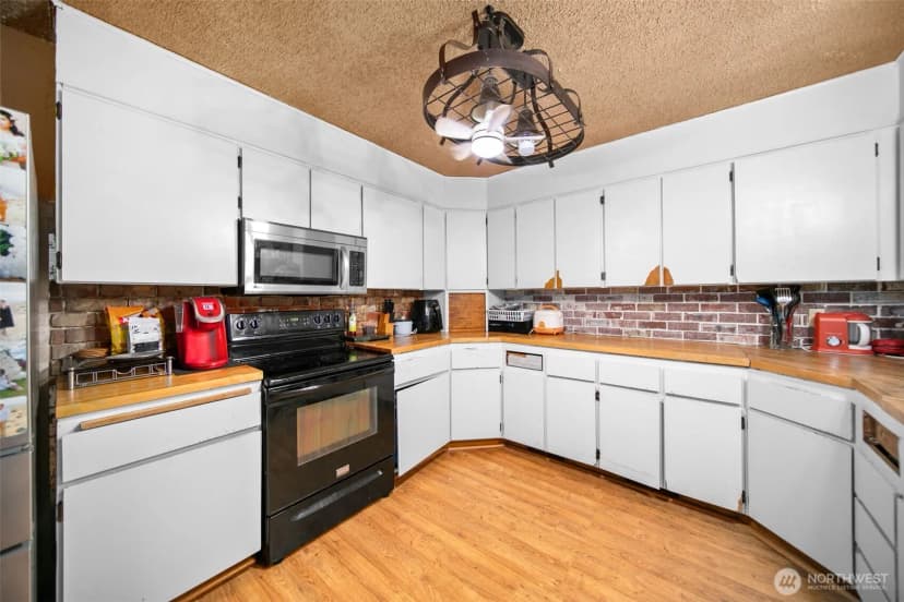 Property photo for 325 N Kansas Avenue, East Wenatchee photo 27