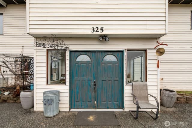Property photo for 325 N Kansas Avenue, East Wenatchee photo 4