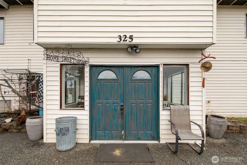 Property photo for 325 N Kansas Avenue, East Wenatchee photo 4