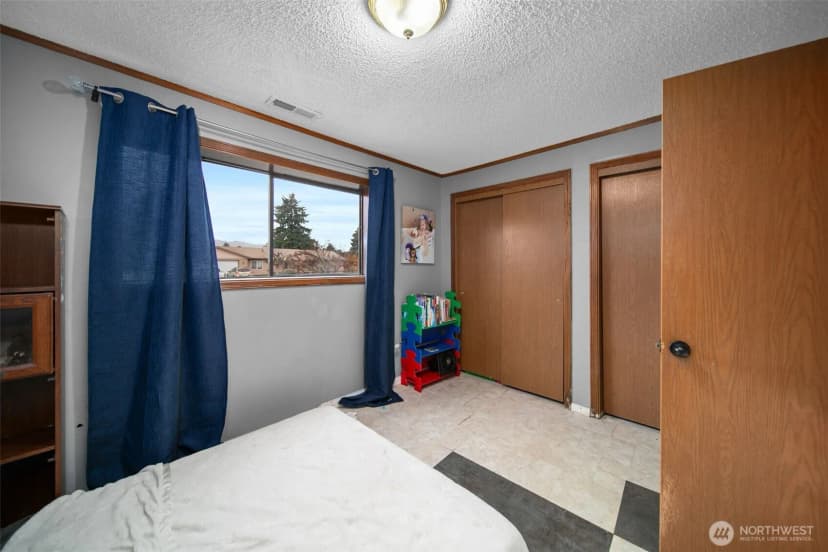 Property photo for 325 N Kansas Avenue, East Wenatchee photo 14