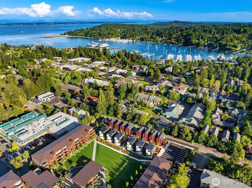 Property photo for 214 Shepard Way Nw, Bainbridge Island photo 17