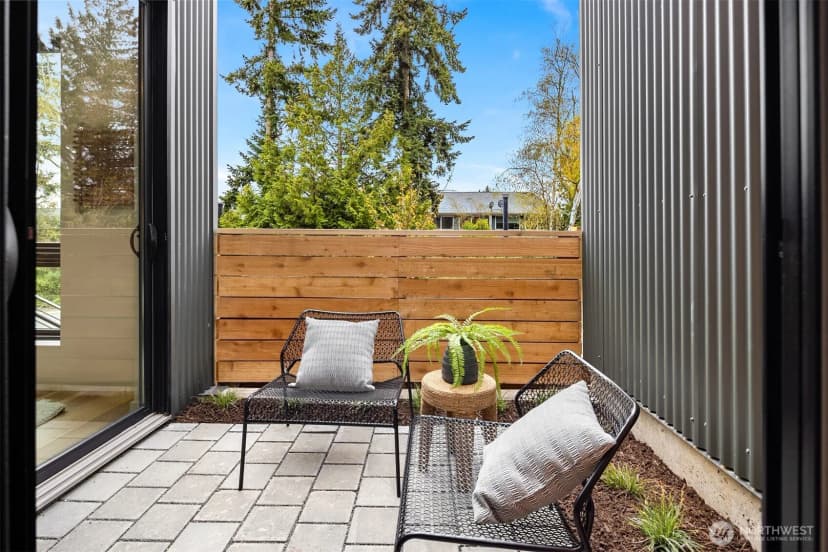 Property photo for 214 Shepard Way Nw, Bainbridge Island photo 3