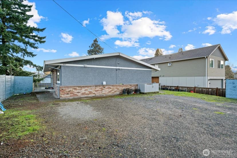 Property photo for 5537 S 119th St, Seattle photo 31