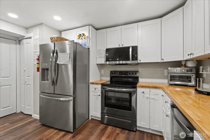 Property photo for 5537 S 119th St, Seattle photo 14