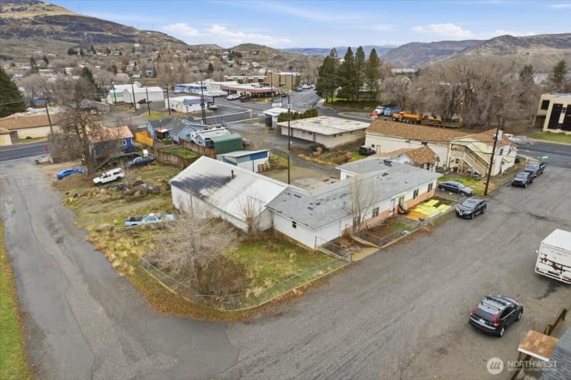 Property photo for 310 Center Street, Grand Coulee photo 11