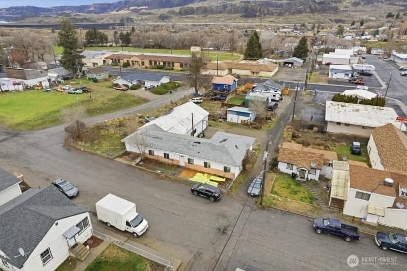 Property photo for 310 Center Street, Grand Coulee photo 15