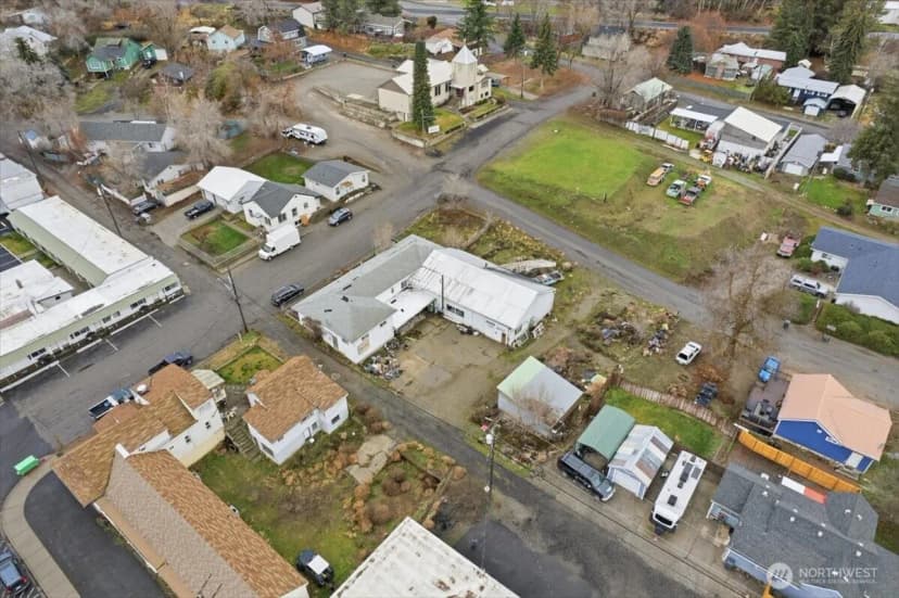 Property photo for 310 Center Street, Grand Coulee photo 17