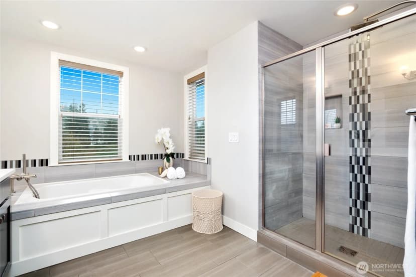 Property photo for 23800 Se 45th Terrace, Sammamish photo 21