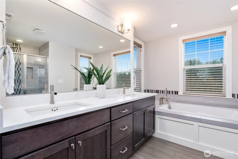 Property photo for 23800 Se 45th Terrace, Sammamish photo 20