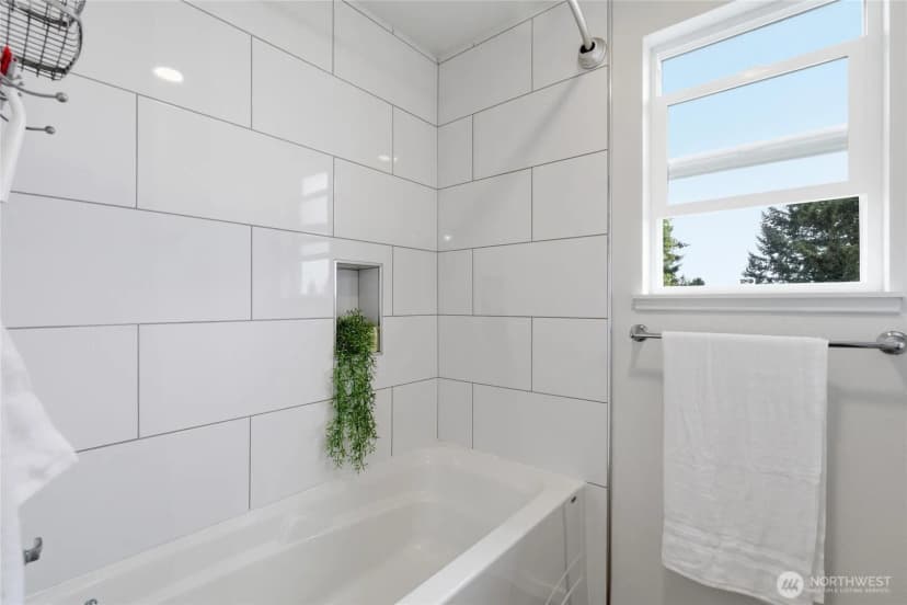 Property photo for 2713 Ne 23rd Place, Renton photo 23