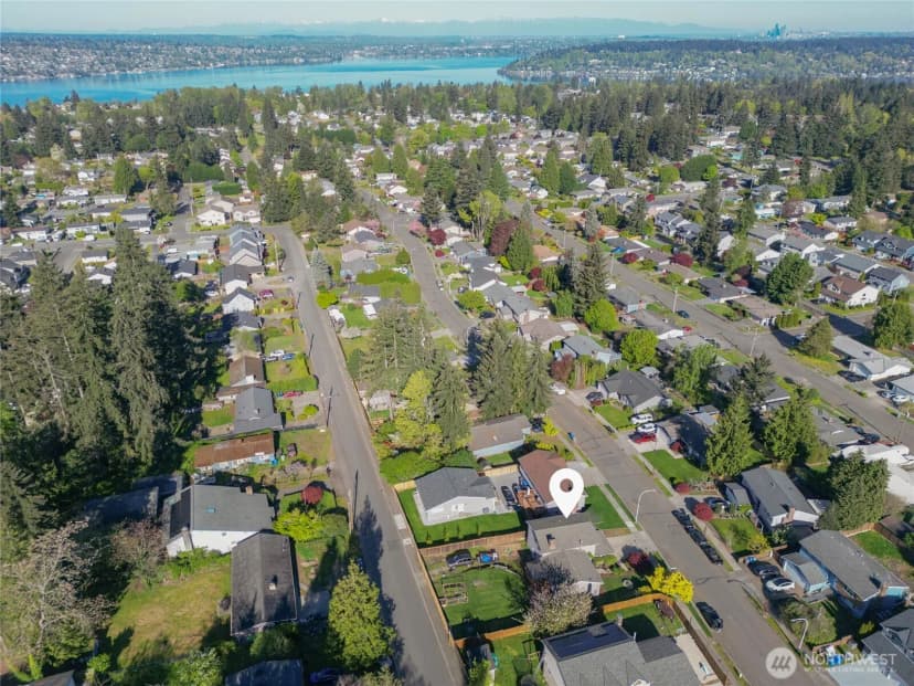 Property photo for 2713 Ne 23rd Place, Renton photo 36
