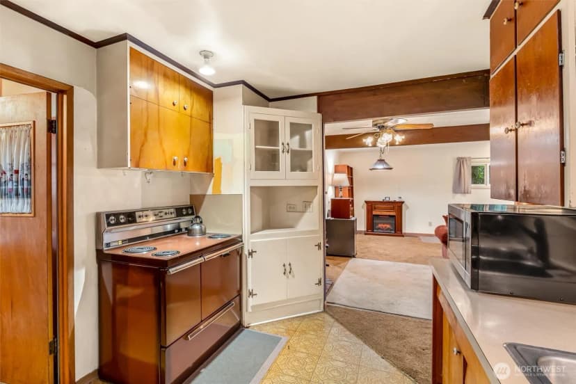 Property photo for 18123 60th Avenue W, Lynnwood photo 6