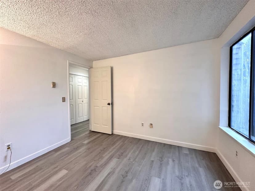 Property photo for 611 Sw 5th Court #a401, Renton photo 16
