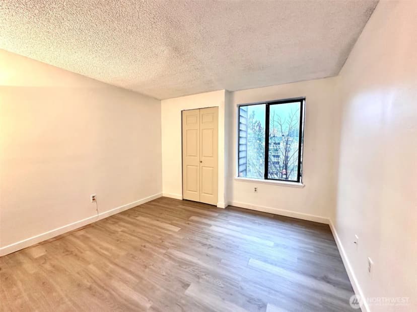 Property photo for 611 Sw 5th Court #a401, Renton photo 20