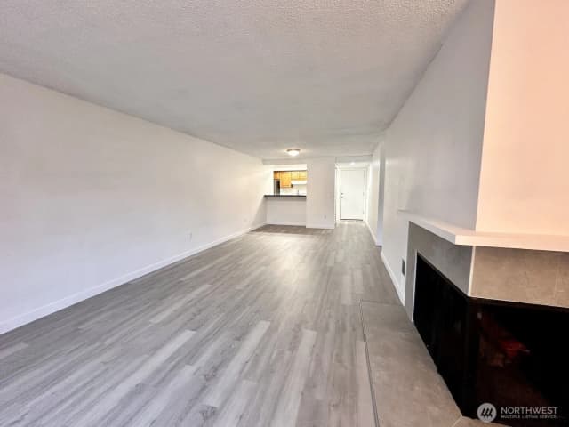 Property photo for 611 Sw 5th Court #a401, Renton photo 3