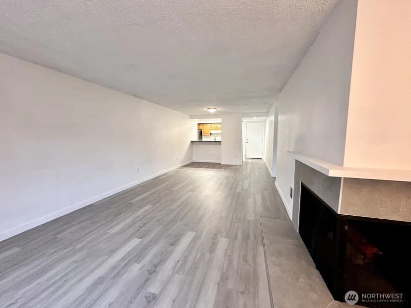 Property photo for 611 Sw 5th Court #a401, Renton photo 3