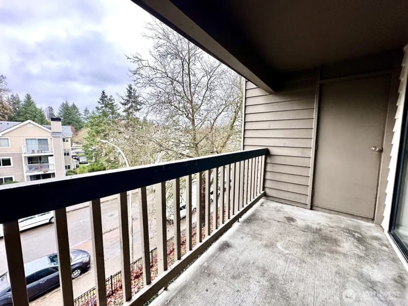 Property photo for 611 Sw 5th Court #a401, Renton photo 14