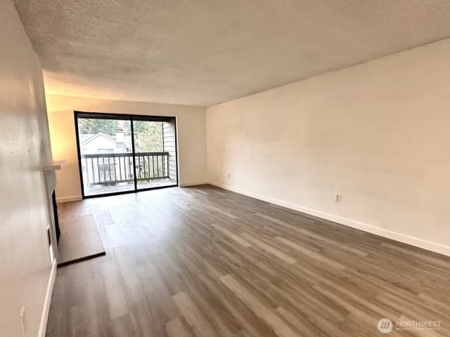 Property photo for 611 Sw 5th Court #a401, Renton photo 4