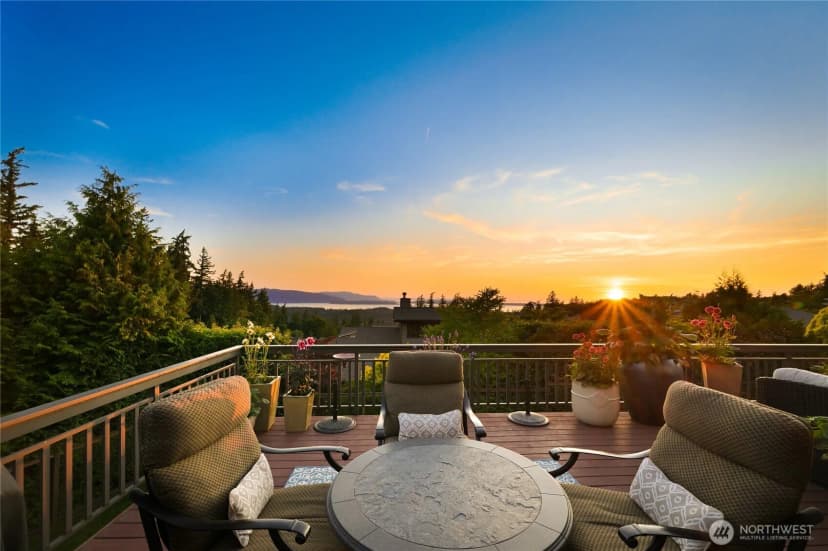 Property photo for 2010 Samish Crest Way, Bellingham