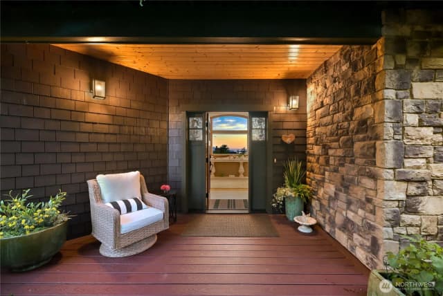 Property photo for 2010 Samish Crest Way, Bellingham photo 5