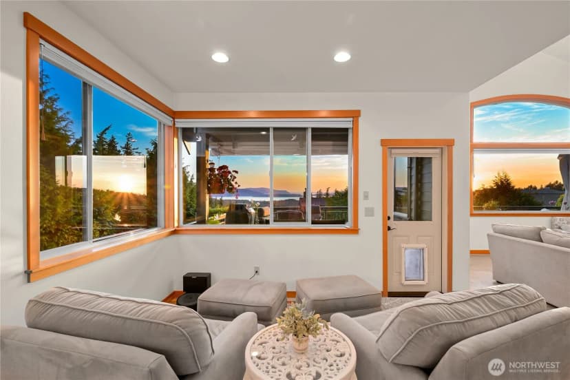 Property photo for 2010 Samish Crest Way, Bellingham photo 11