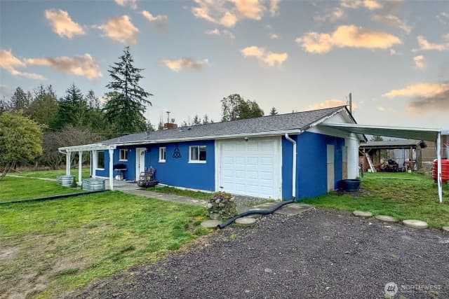 Property photo for 163 Cliff Robinson Lane, Sequim photo 4