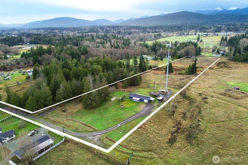 Property photo for 163 Cliff Robinson Lane, Sequim photo 39