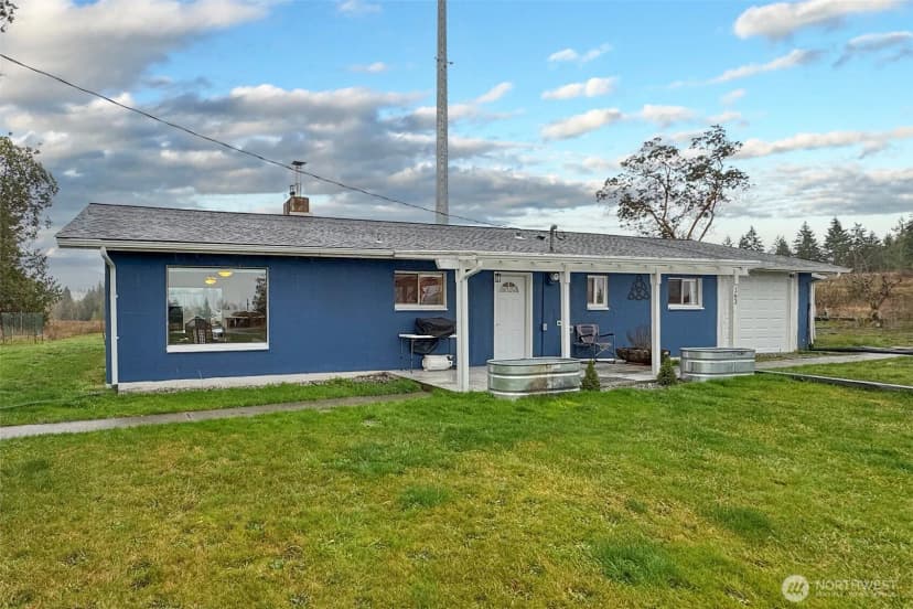 Property photo for 163 Cliff Robinson Lane, Sequim