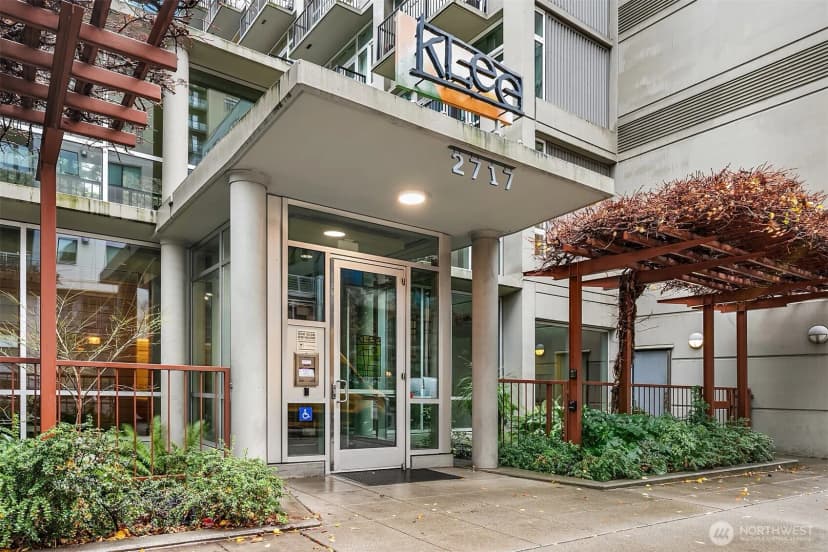 Property photo for 2717 Western Avenue #638, Seattle