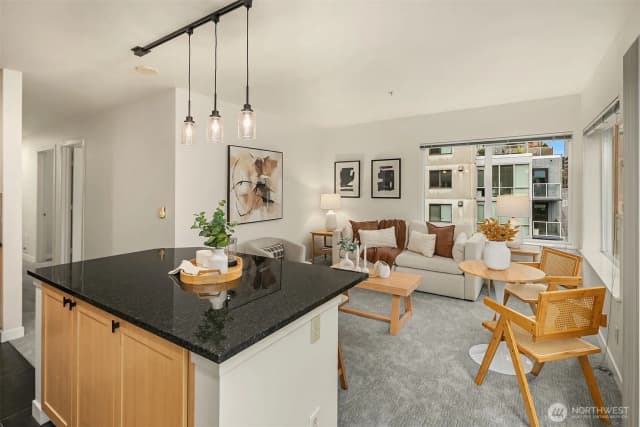 Property photo for 2717 Western Avenue #638, Seattle photo 5
