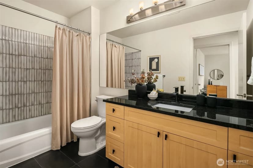 Property photo for 2717 Western Avenue #638, Seattle photo 16