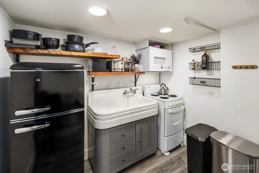 Property photo for 5240 39th Avenue S, Seattle photo 22